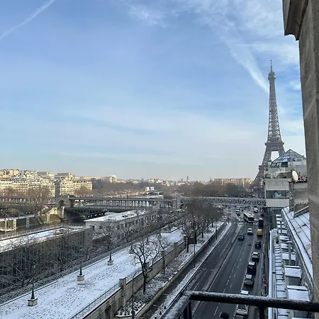 Breathtaking View On The Seine Steps From The Eiffel Tower Daire *